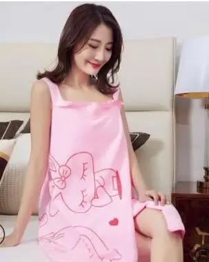 Bath towel ladies suspenders bathroom