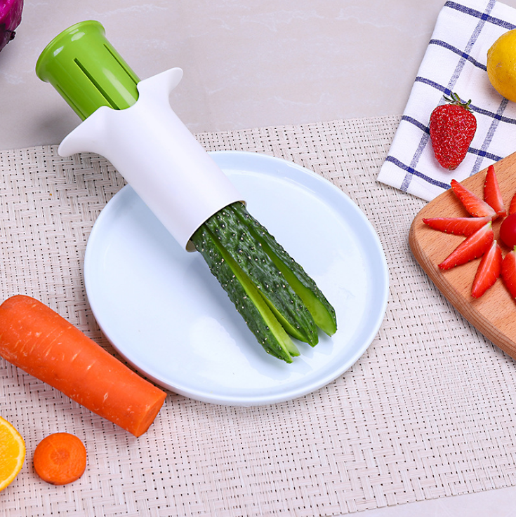 Creative kitchen Vegetable Cutters Fruit Kitchen Cucumber Carrot Divider Strawberry Slicer Splitter Kitchen Gadget Accessories